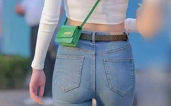 胸前的两只小兔子太大怎么办